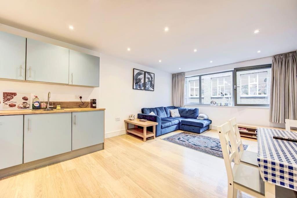 Prime Location In Tower Bridge, 2 Bedroom Appartamento