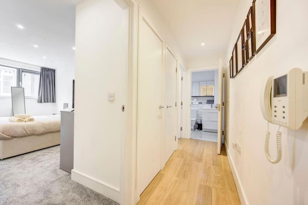 Prime Location In Tower Bridge, 2 Bedroom Appartamento *